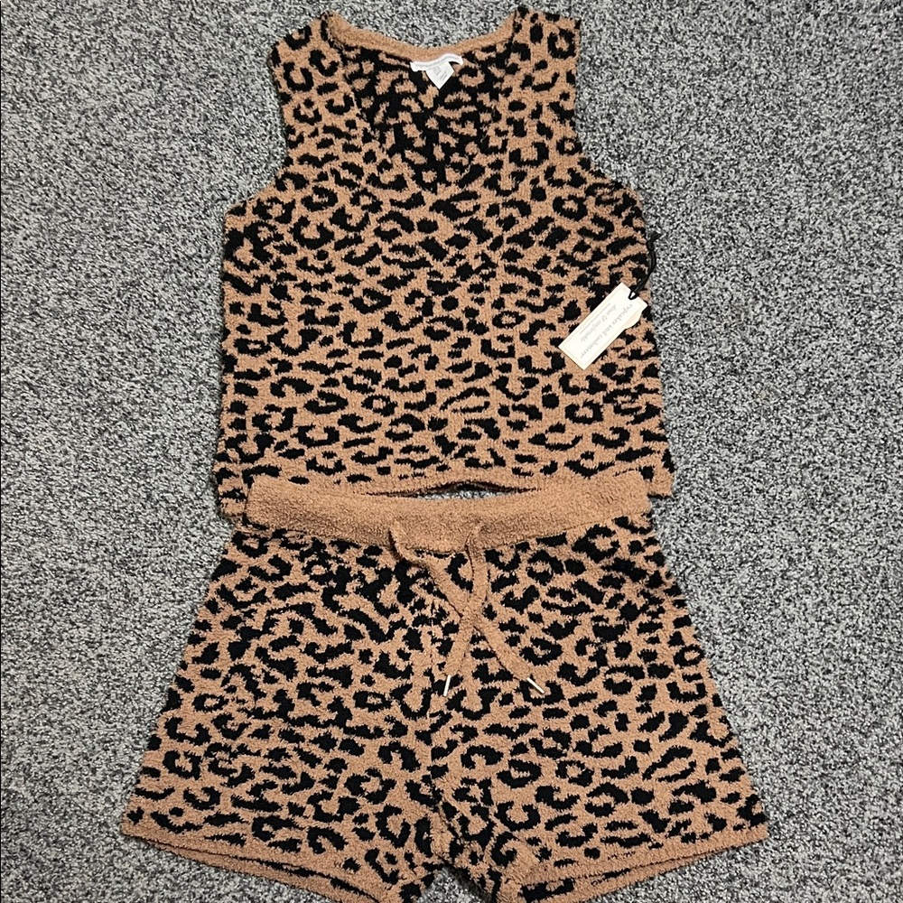 Cupcakes & Cashmere Leopard Print Loungewear/Pijama Set NWT